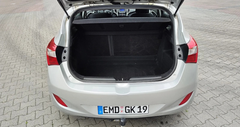 Hyundai I30 cena 31900 przebieg: 180000, rok produkcji 2012 z Praszka małe 466